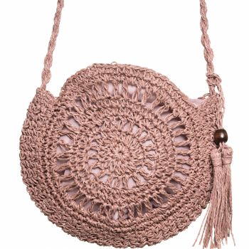 Geanta mica impletita crossbody, circulara cu ciucure decorativ, roz prafuit