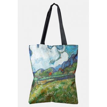 Geanta shopper din material textil, cu imprimeu inspirat dintr-o pictura cu peisaj campenesc al lui Van Gogh