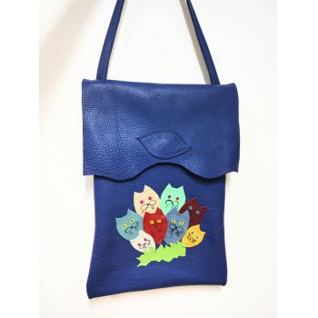 Geanta handmade bleumarin din piele naturala ,cu pisicute