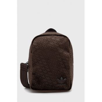 adidas Originals rucsac femei, culoarea maro, mic, neted