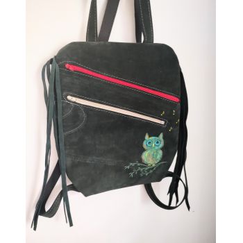 Rucsac handmade din piele naturala verde inchis,cu bufnita si note muzicale