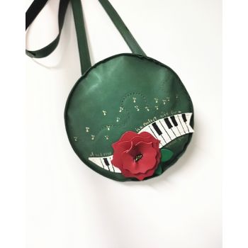Tolba verde handmade ,din piele naturala ,cu pian ,trandafir,note muzicale si mesaj