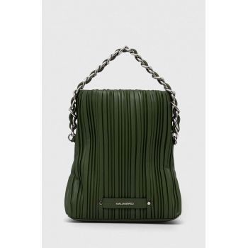 Karl Lagerfeld poseta culoarea verde