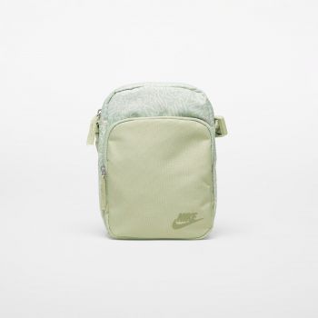 Nike Heritage Scribble Crossbody Honeydew/ Honeydew/ Oil Green la reducere