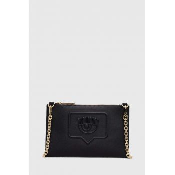 Chiara Ferragni poseta culoarea negru
