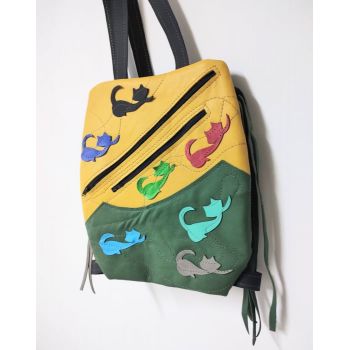 Rucsac handmade cu pisicute,unicat