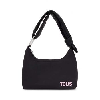 Tous poseta culoarea negru
