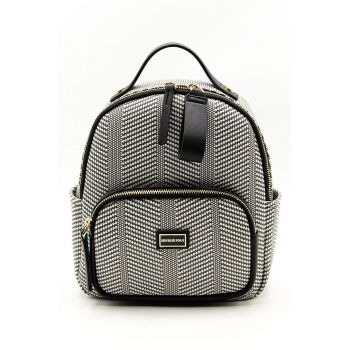 Rucsac cu model si buzunar frontal