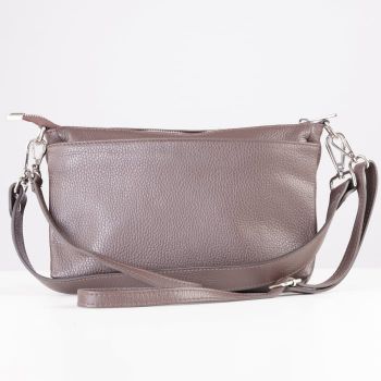 Geanta crossbody cu trei compartimente din piele naturala, maron ciocolata de firma originala