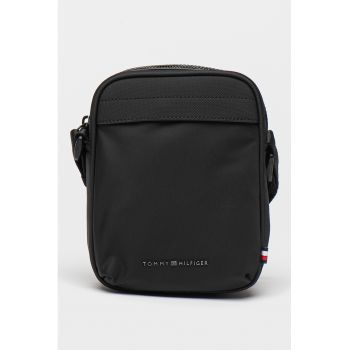 Geanta crossbody cu logo metalic discret