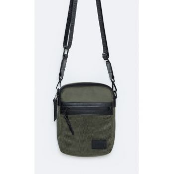 Geanta crossbody cu accente de piele ecologica Wotino