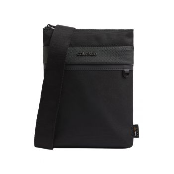Geanta crossbody cu logo metalic