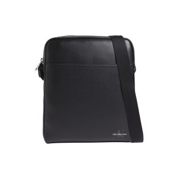 Geanta crossbody din piele ecologica cu model monograma