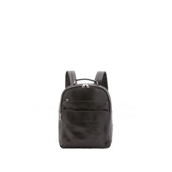 Rucsac de piele cu compartimente multiple