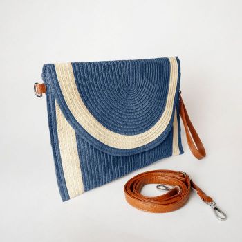 Geanta plic impletita crossbody, cu bareta de umar si de mana, bleumarin cu bej deschis