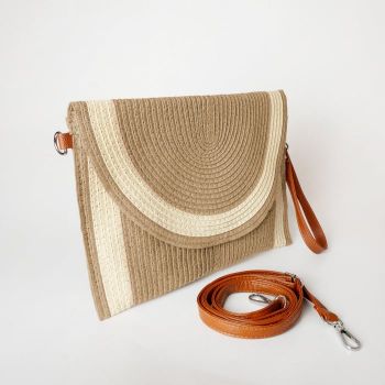 Geanta plic impletita crossbody, cu bareta de umar si de mana, camel cu bej deschis ieftina