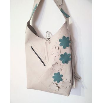 Geanta sac ,din piele naturala gri deschis ,cu margarete ,unicat