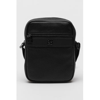 Geanta crossbody cu aplicatie logo
