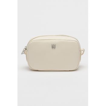 Geanta crossbody din piele ecologica cu bareta ajustabila