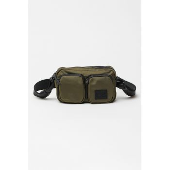 Geanta crossbody cu aplicatie logo