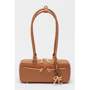 Geanta boxy din piele cu talisman