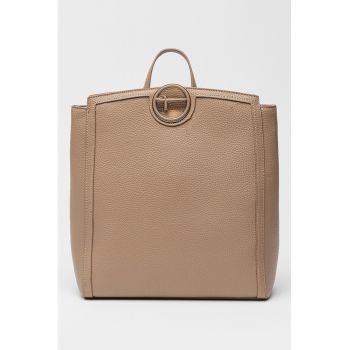 Rucsac cu model uni si barete ajustabile