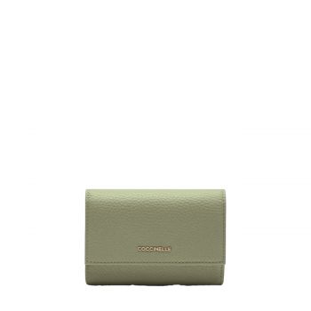 Metallic soft greenery