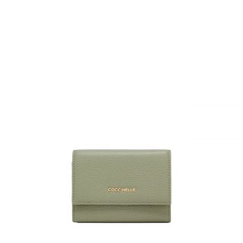 Metallic soft greenery