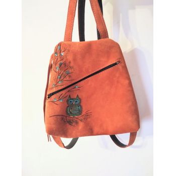 Rucsac caramiziu din piele naturala,handmade, cu bufnita pictata