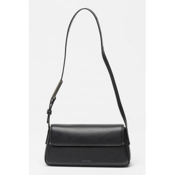 Geanta crossbody din piele ecologica cu clapa Geanta crossbody din piele ecologica cu clapa