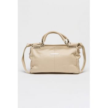 Geanta de piele cu maner si nituri metalice