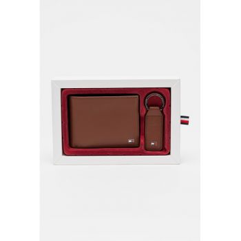 Set de portofel din piele si breloc