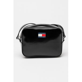 Geanta crossbody cu aspect lacuit