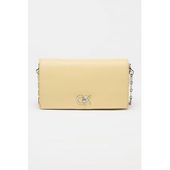 Geanta de piele ecologica cu bareta de umar din lant