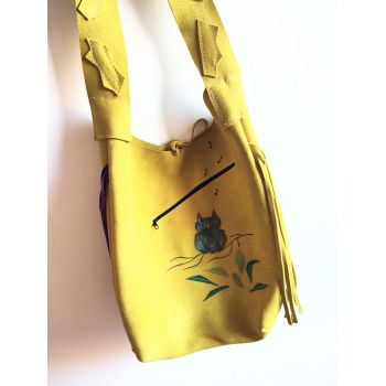 Geanta sac galbena,cu bufnita pictata ,din piele naturala intoarsa