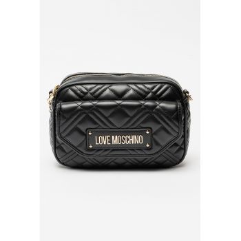 Geanta crossbody matlasata cu bareta de lant