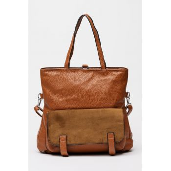 Rucsac cu aspect granulat si buzunar cu clapa