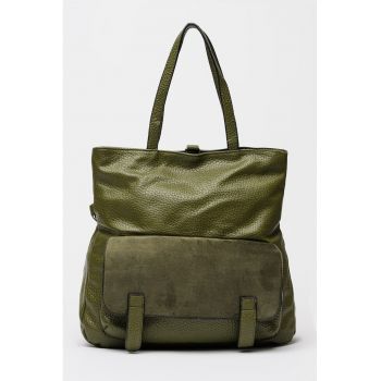 Rucsac cu aspect granulat si buzunar cu clapa