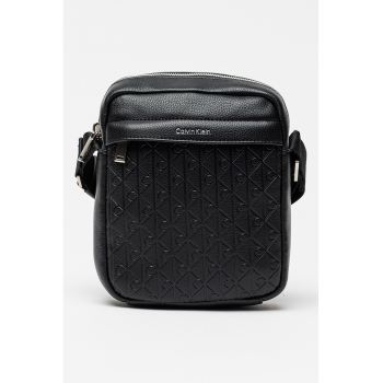 Geanta crossbody din piele ecologica cu emblema in relief Reporter