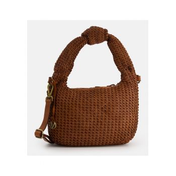 Geanta crossbody  din piele naturala - maro - dimensiuni 23x34x9cm - cu curea reglabila - buzunare interioare.