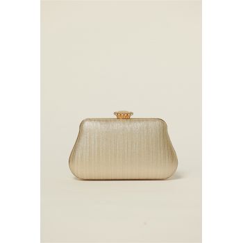 Clutch auriu cu inchidere metalica decorativa
