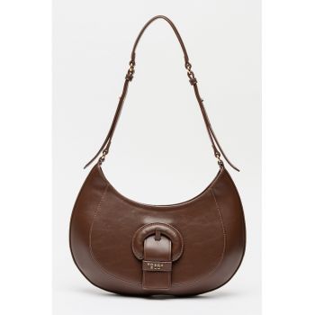 Geanta din piele ecologica cu bareta de umar - Maro