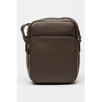 Geanta crossbody micro din piele ecologica cu buzunar frontal cu fermoar - Maro inchis