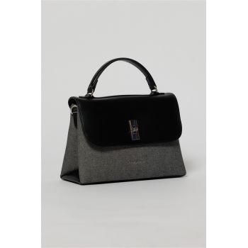 Geanta cu design modern in doua nuante de negru