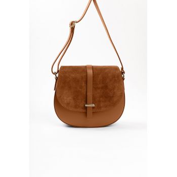Geanta crossbody de piele cu insertii de piele intoarsa - Caramel