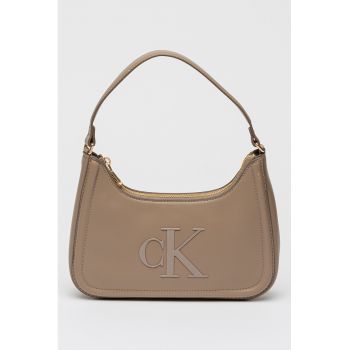 Geanta de piele ecologica cu imprimeu logo si bareta de umar - Maro taupe