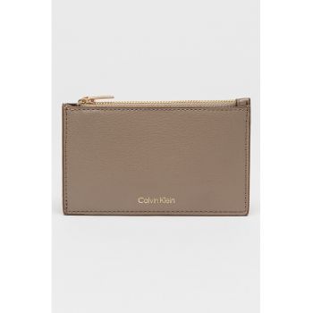 Portcart din piele ecologica cu detaliu logo - Auriu/Maro taupe