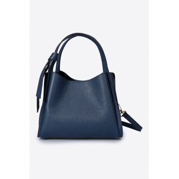 Geanta de piele cu bareta de umar si trei compartimente - Bleumarin
