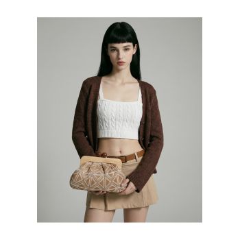 Geanta plic cu bareta subtire de lant Elowen Ultra - Bej