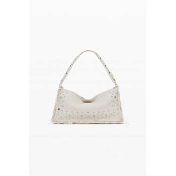 Geanta de piele ecologica cu bareta de umar si aplicatie cu nituri - Alb arctic